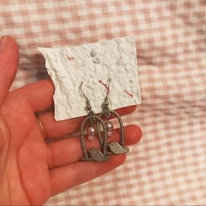 Dangling bird earrings